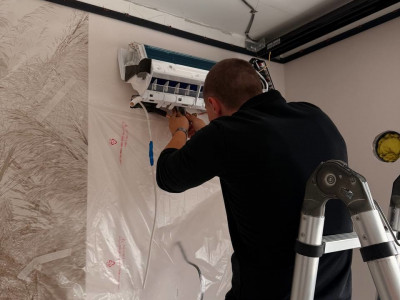 Монтаж сплит-системы QuattroClima Monsone Inverter в Барнауле — установка по адресу ул. Власихинская, 109 от компании «Буран Климат» Монтаж сплит-системы QuattroClima Monsone Inverter в Барнауле — установка по адресу ул. Власихинская, 109 от компании «Буран Климат»